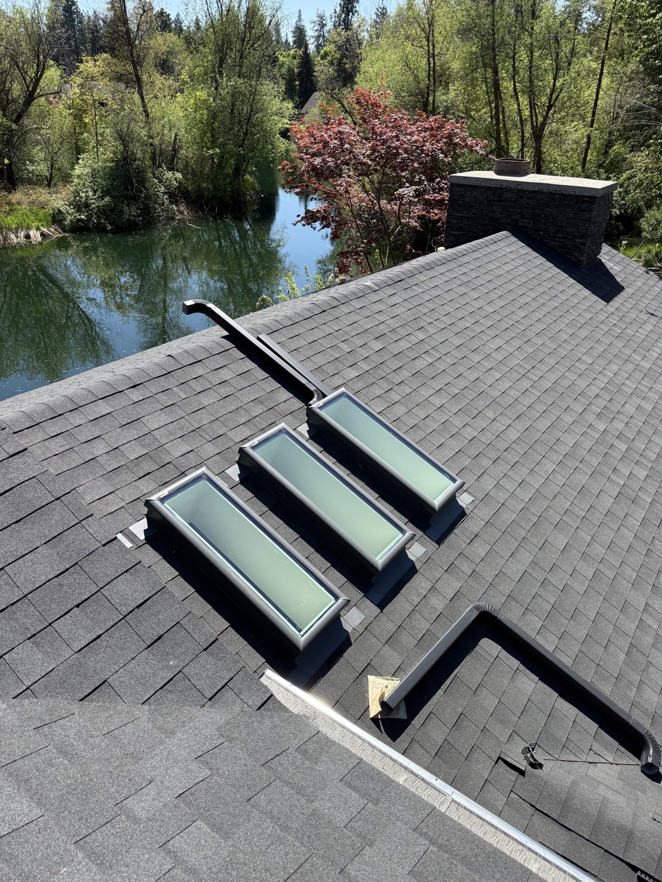 Liberty Lake lakeside home windows